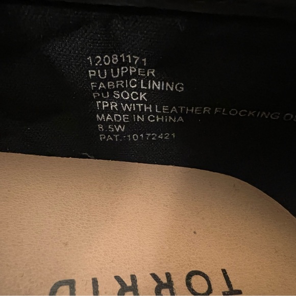 Torrid Black Quilted Sneaker Wide! Size 8.5W - Picture 5 of 6